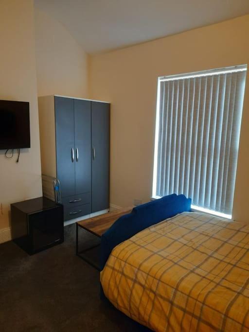 Lovely Bedroom With Shared Kitchen & Bathroom Free Parking والسال المظهر الخارجي الصورة